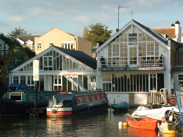 River thames mooring rights